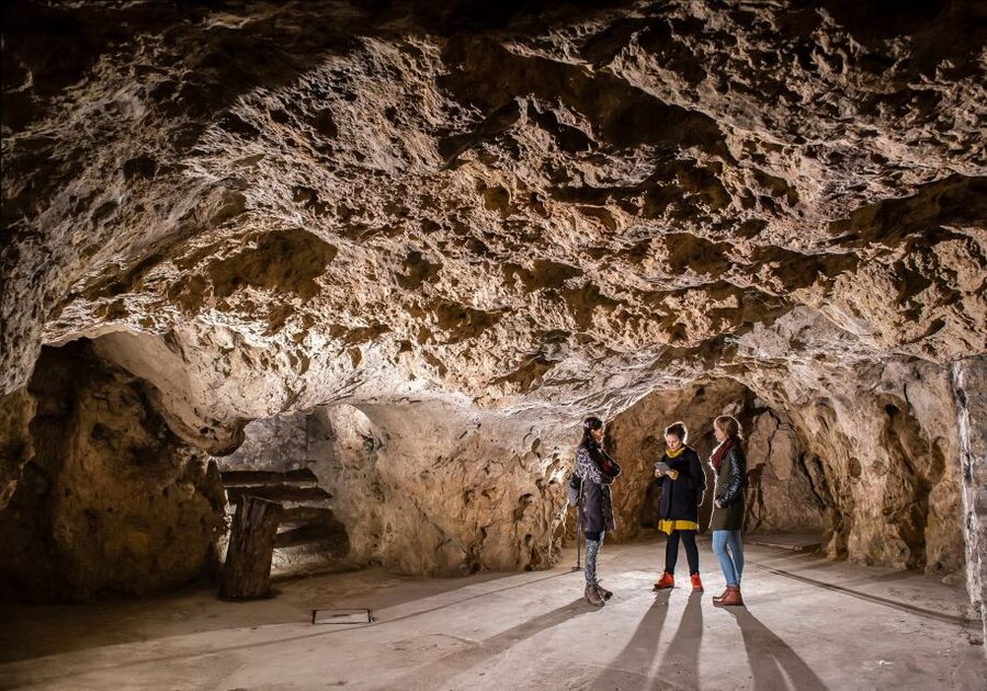 Budapest: Buda Castle Cave Tour - Key points to know before entering the caves
