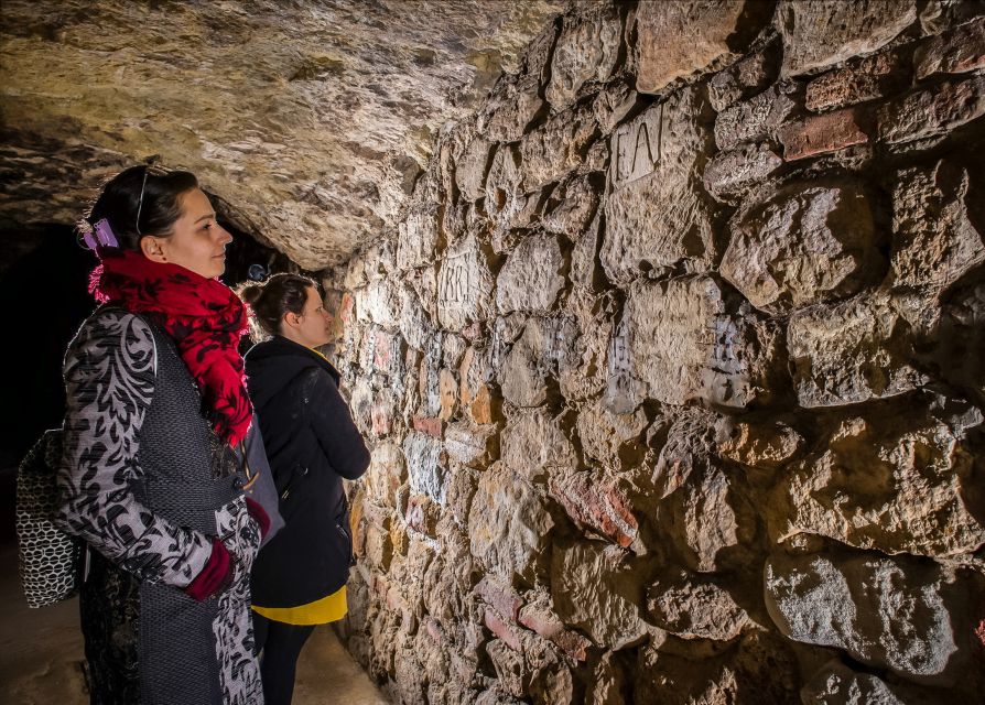 Budapest: Buda Castle Cave Tour - Natural limestone and 800-year-old cellars