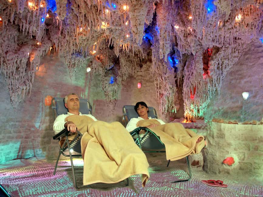 Budapest: Margaret Island, Salt Cave treatment 45 minutes - Inside the cave: salt walls and quiet sounds