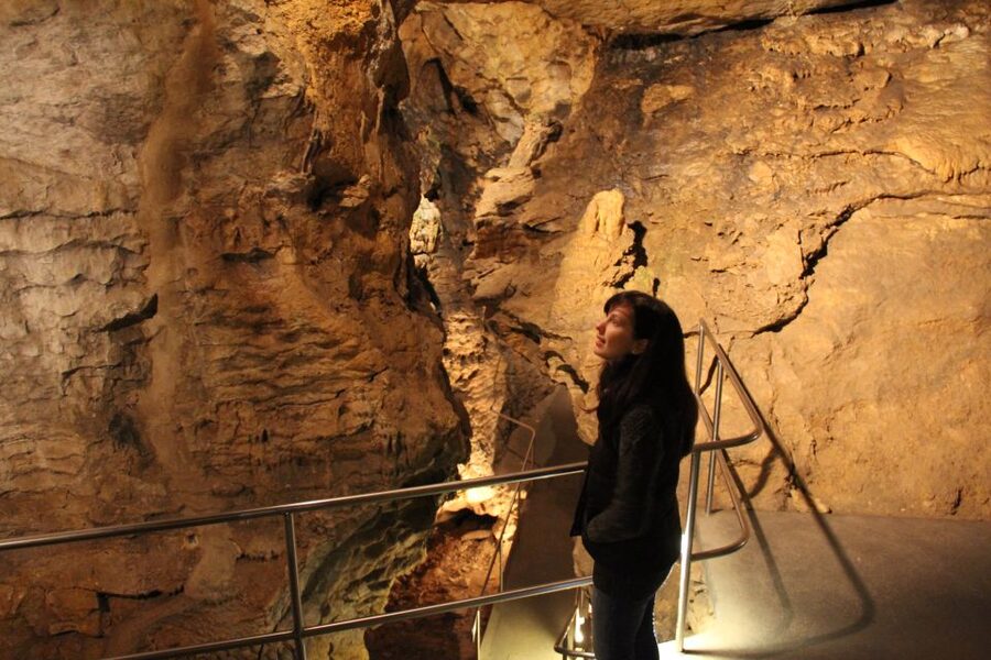 Budapest: Semlő-hegyi & Pál-völgyi Caves Guided Walking Tour - Is $52 good value for 2.5 hours?