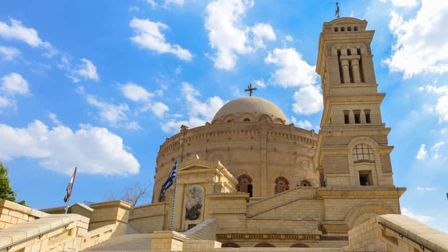 Cairo: Coptic Cairo, Cave Church & Felucca Private Day Tour - The Hanging Church’s unusual design