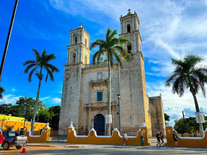 Cancun: Chichen Itza All-Inclusive & Cenote. No hidden fees - Guides, drivers, and the group experience
