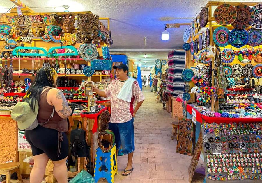 Cancun in its entirety: Chichen Itza ruins, cenote, and Valladolid - How the Guides Shape the Experience