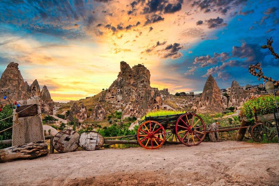 Cappadocia: North (Red) Tour With Lunch options - Starting in Göreme and reaching Uchisar Castle