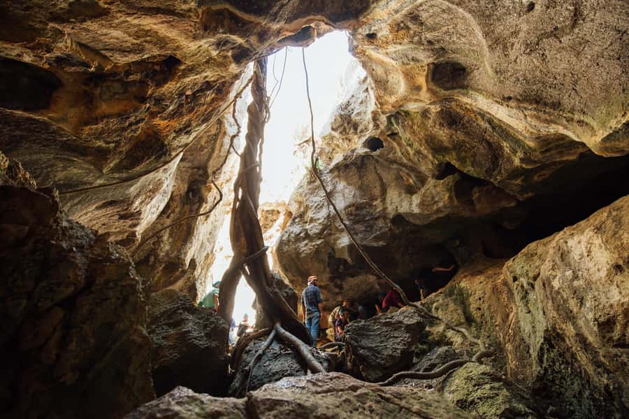 Capricorn Caves: 120 Minute Capricorn Adventurer Tour - What the Capricorn Adventurer Tour is really like