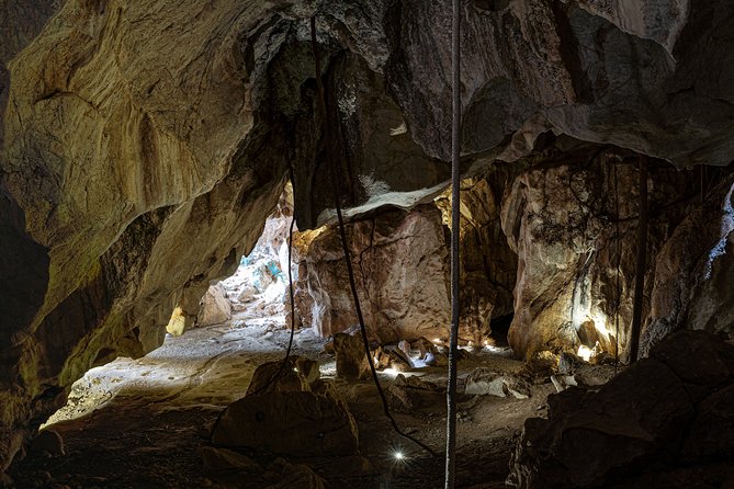 Capricorn Caves Cathedral Cave Tour - The Cathedral chamber and its remarkable sound