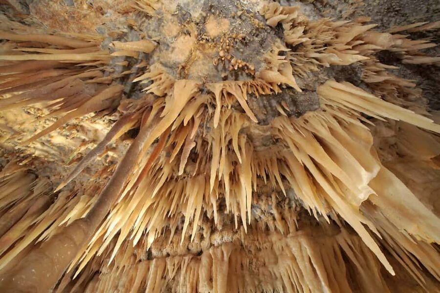 Castellana Grottoes: Official Guided Tour with Entry Ticket - Starting in the Grave, a cavern with daylight