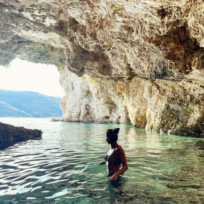 Caves of Porto Palermo: Kayak/SUP Tour with Castle Sea View - The 20-minute return to Porto Palermo Beach