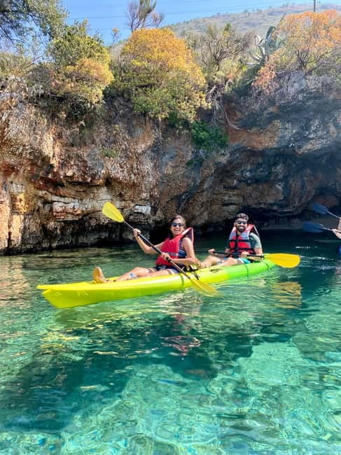 Caves of Porto Palermo: Kayak/SUP Tour with Castle Sea View - Meeting the guide at Porto Palermo Beach