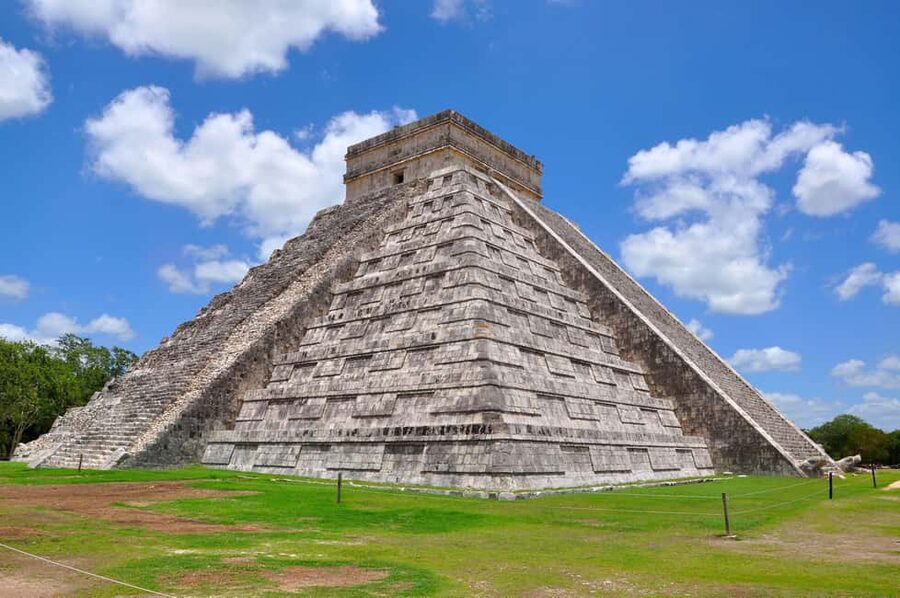 Chichen Itza: All-Inclusive Tour with Valladolid & Cenote - The long road from Cancun and Riviera Maya
