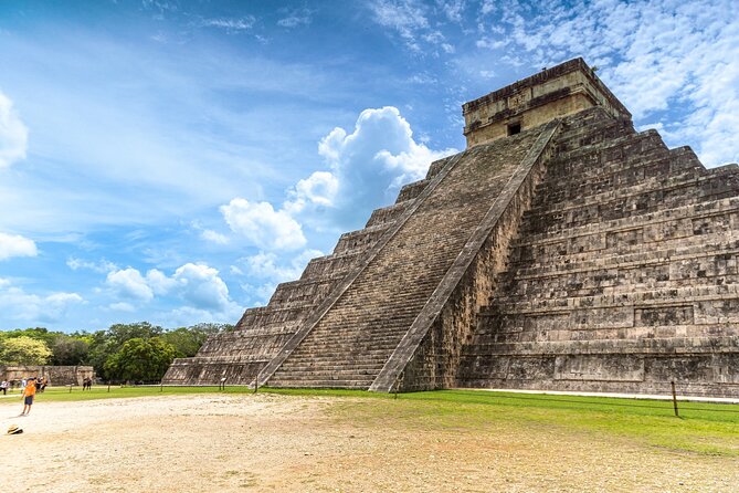 Chichén Itzá Ancestral Tour from Cancún with Cenote - Cenote Noolha by Chichikan: beautiful water, limited time