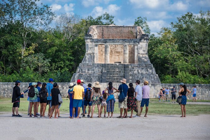 Chichen Itza, Cenote & Valladolid Tour with Tequila and Lunch - What the coach ride is really like
