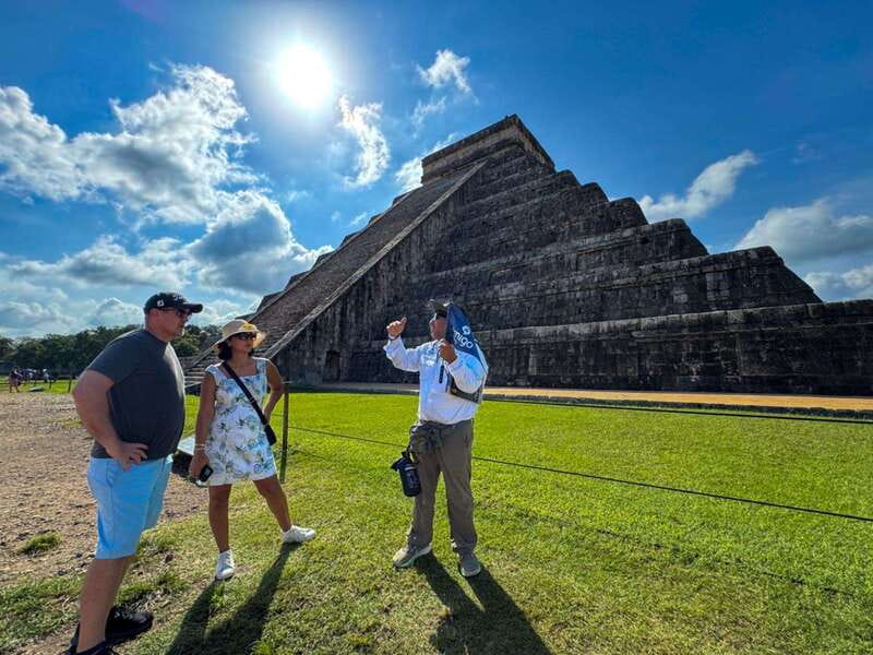 Chichen Itza: Guided Tour with Valladolid & Cenote Chichikan - Valladolid: a short colonial snapshot