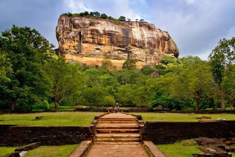 Colombo: Sigiriya, Dambulla Caves, & Wildlife Day Tour - Five things to know before you book