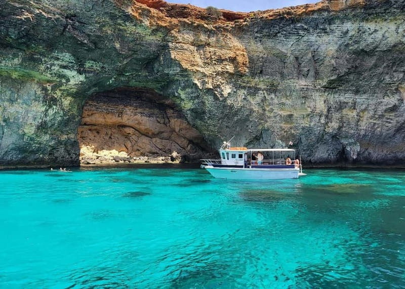 Comino: Blue Lagoon, Crystal Lagoon and Sea Caves Boat Tour - Why the small boat matters around Comino