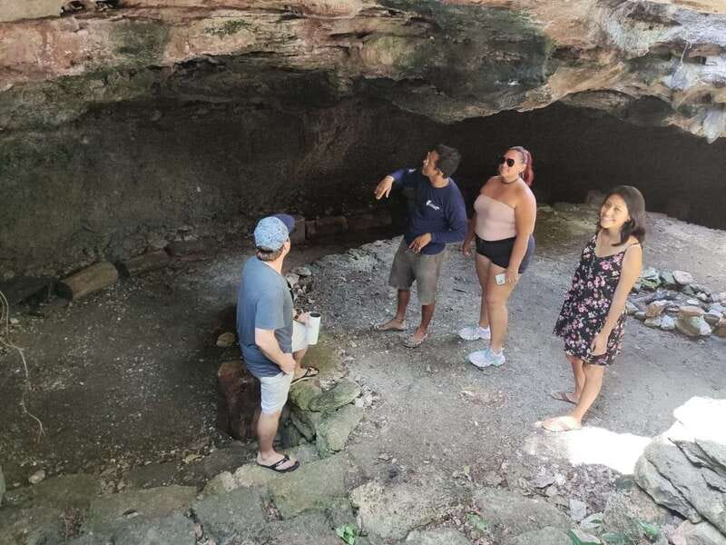 Cozumel: 5-Hour Private Caves and Ruins Tour with Lunch - Tequila, with a family-run feel