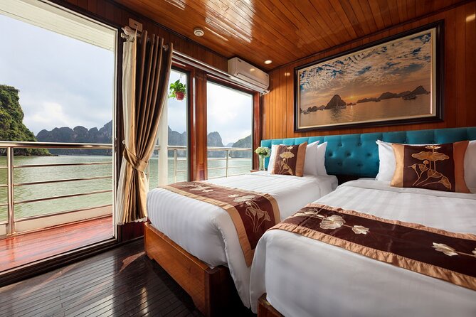 CozyBay Boutique 2D1N Kayak, Swiming ,Titop, Cave, Expressway way - Boarding Cozy Bay and settling into your cabin