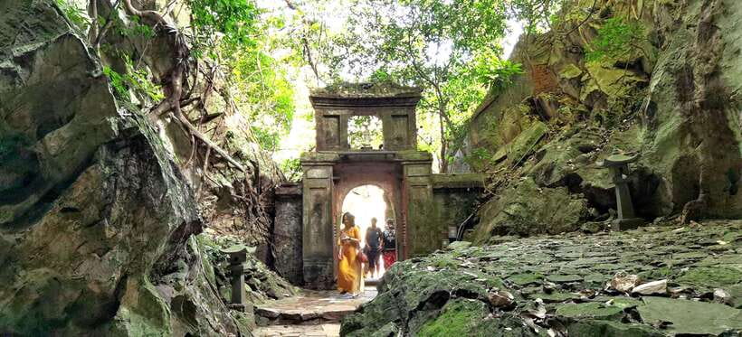 Da Nang/Hoi An: Marble & Monkey Mountains with Am Phu Cave - Key points at a glance