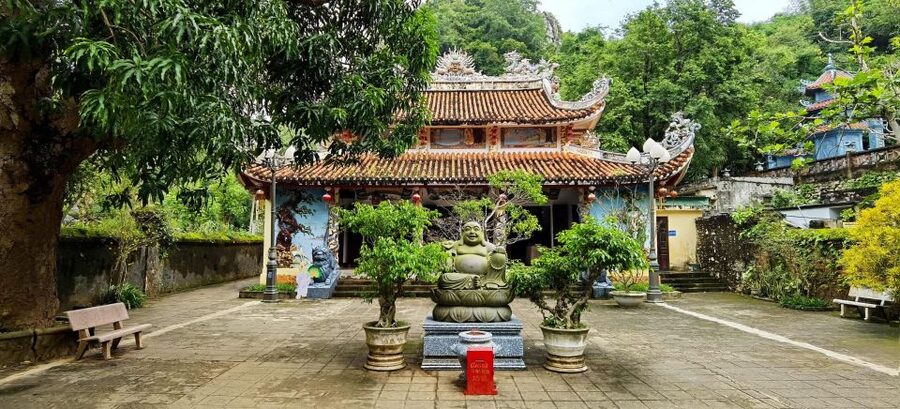 Da Nang/Hoi An: Marble & Monkey Mountains with Am Phu Cave - Guides make the difference