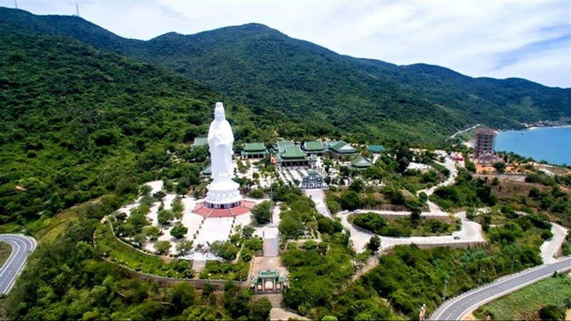 Da Nang/Hoi An: Marble & Monkey Mountains with Am Phu Cave - Marble Mountain: caves, steps, and sacred spaces