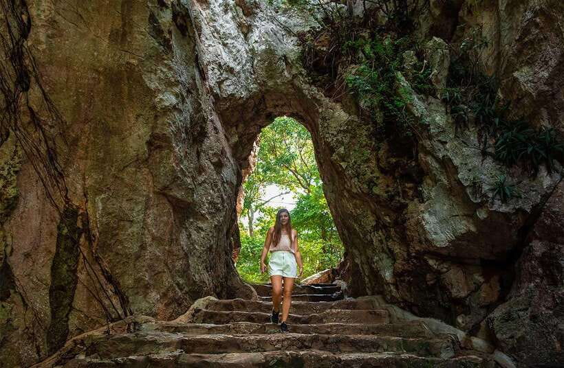 Da Nang: Marble Mountain, Am Phu Cave, and Lady Buddha … - Am Phu Cave and its lesson in karma