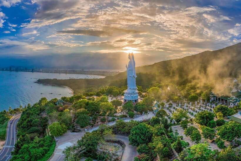 Da Nang: Marble Mountain, Am Phu Cave, and Lady Buddha … - Weather, clothing, and walking advice