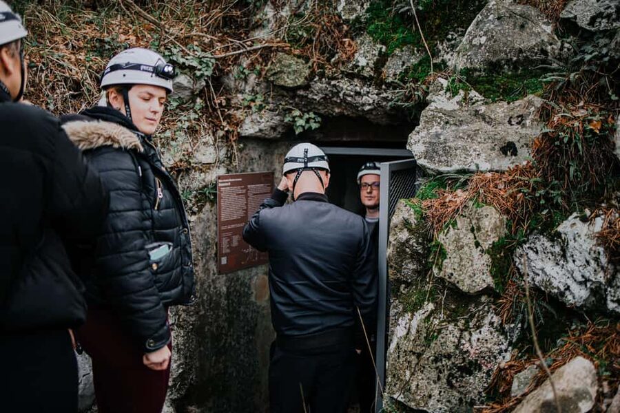 DISCOVERING THE UNKNOWN Extended WW2&UNDERGROUND tour - Who should book, and who should skip it