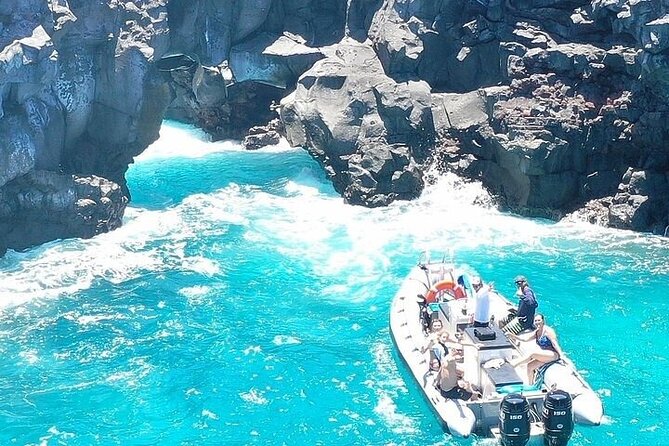 Dolphin, Sea Cave & Captain Cook Snorkel Combo in Kealakekua Bay - Caves, coves, and lava tubes on the return