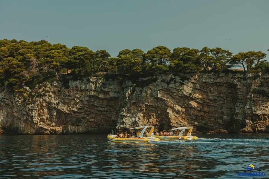 Dubrovnik: Blue Cave Afternoon Speedboat Tour with Drinks - Who should book this tour?