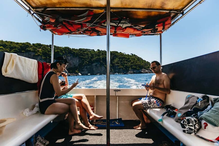 Dubrovnik: Blue Cave and Elafit Small Group Boat Exploration - Swimming through the Three Green Caves