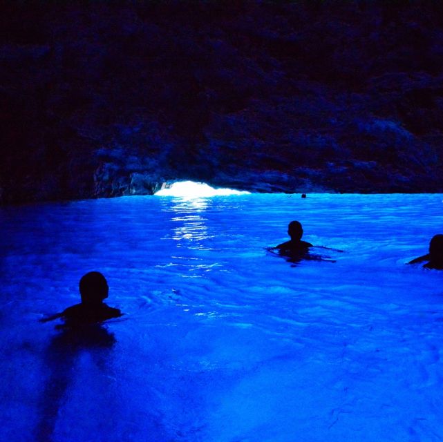 Dubrovnik: Blue & Green Caves Private Boat Tour with Drinks - Key points at a glance