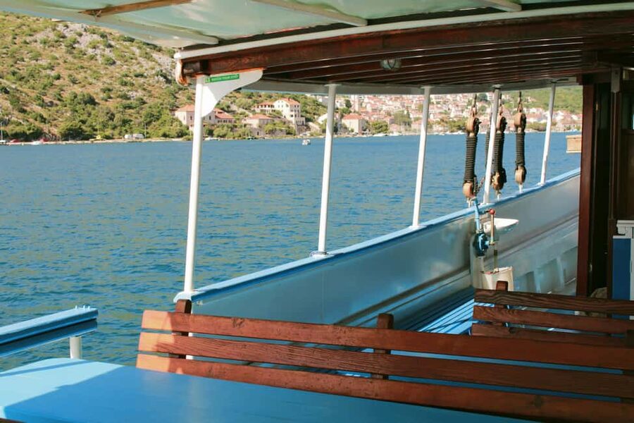 Dubrovnik: Full-Day Blue Cave & Elaphiti Islands Boat Tour - The cold appetizer and drinks on board