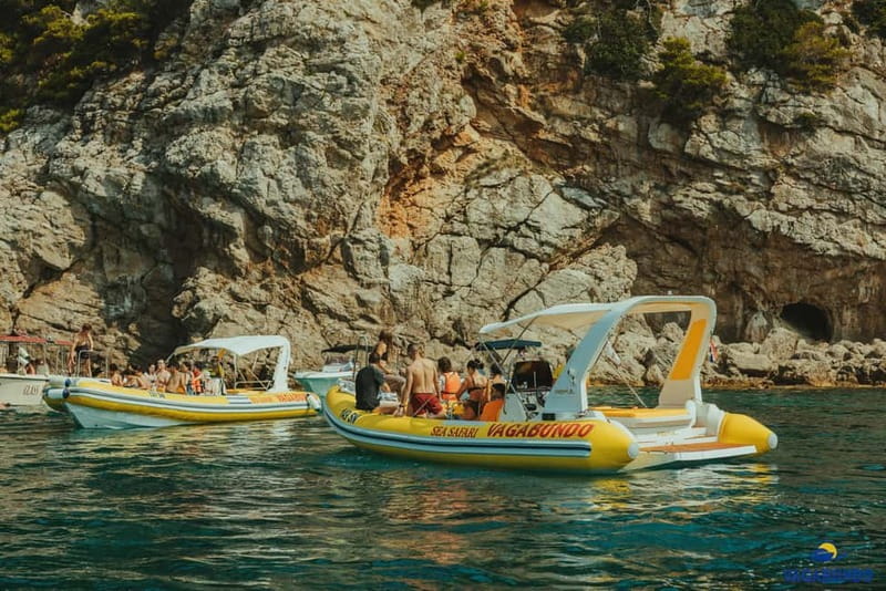 Dubrovnik: Morning Blue Cave speedboat tour with drinks - Drinks, equipment, and the crew