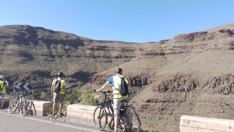 E-Bike Mountain Tour in Natural Park +Option Tapas in a Cave - Who should book this Ayagaures e-bike tour