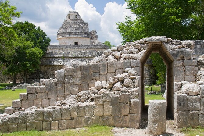 Early morning Chichen Itza Tour: Cenote and Tequila Tasting - Cenote Chichikan: the day’s best cooldown