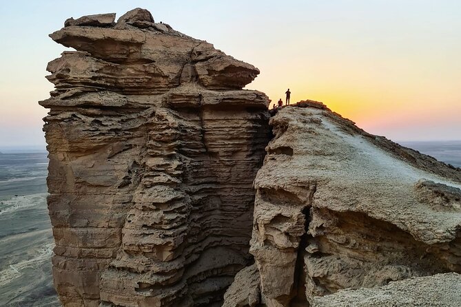 Edge Of The World Hike(Dinner under stars,village,bats cave,camp) - Why Jebel Fihrayn is worth the long ride