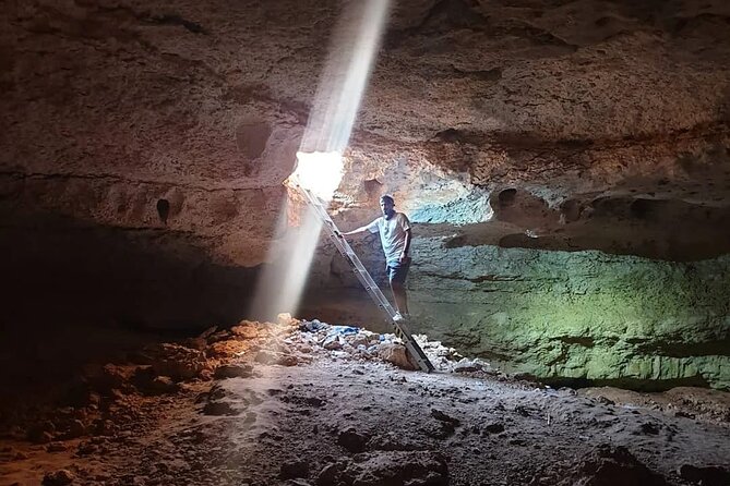 Edge Of The World Hike(Dinner under stars,village,bats cave,camp) - The drive from Riyadh and what it means for your day