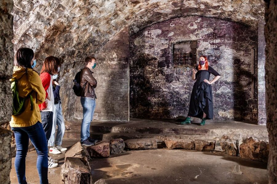 Edinburgh: Haunted Underground Vaults and Graveyard Tour - Entering the South Bridge Vaults
