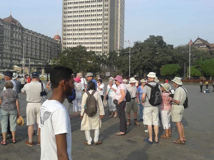 Elephanta Cave Tour with Bollywood Tour - Returning to Mumbai and crossing the city