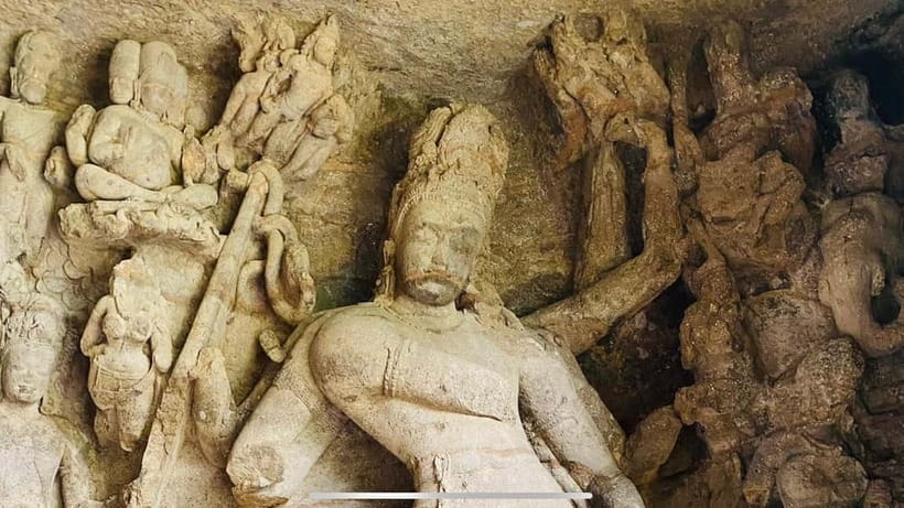 Elephanta caves tour in Mumbai - Group & Private Options - Group or Private: Which Option Makes Sense?