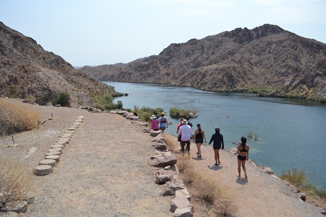 Emerald Cave Express Kayak Tour with Scenic & Historic Stops - Guides are a major part of the value