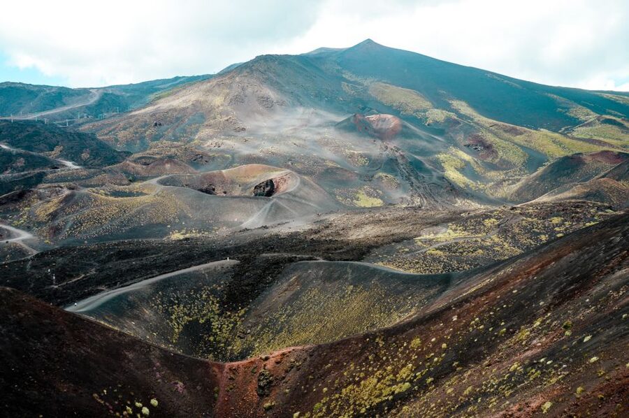 Etna Sunset Tour: Volcano trek, Cave & tasting from Catania - The essential Etna details