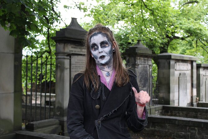 Extreme Paranormal Underground Ghost Tour in Edinburgh - Walking through Greyfriars Kirkyard