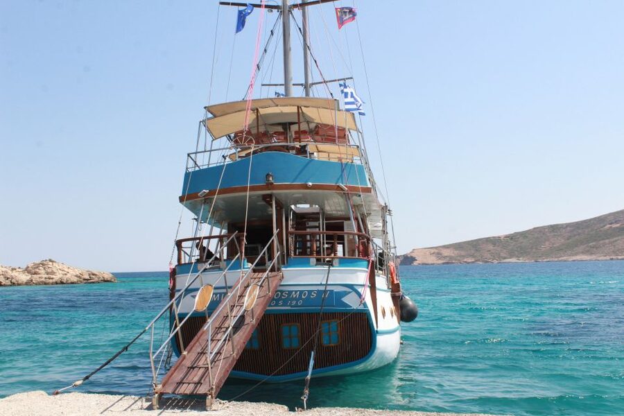 From Ag Anna: Rina's Cave and Ano and Kato Koufonisi Cruise - The cruise in a nutshell