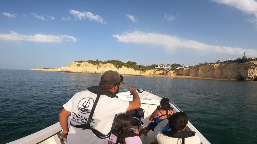 From Armação de Pêra: Benagil Caves and Beaches Boat Tour - What the one-hour route really offers