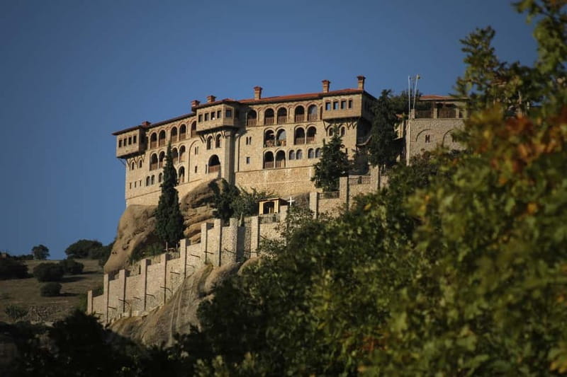From Athens: Meteora Caves & Monasteries Day Trip by Train - Photo stops that make the day memorable