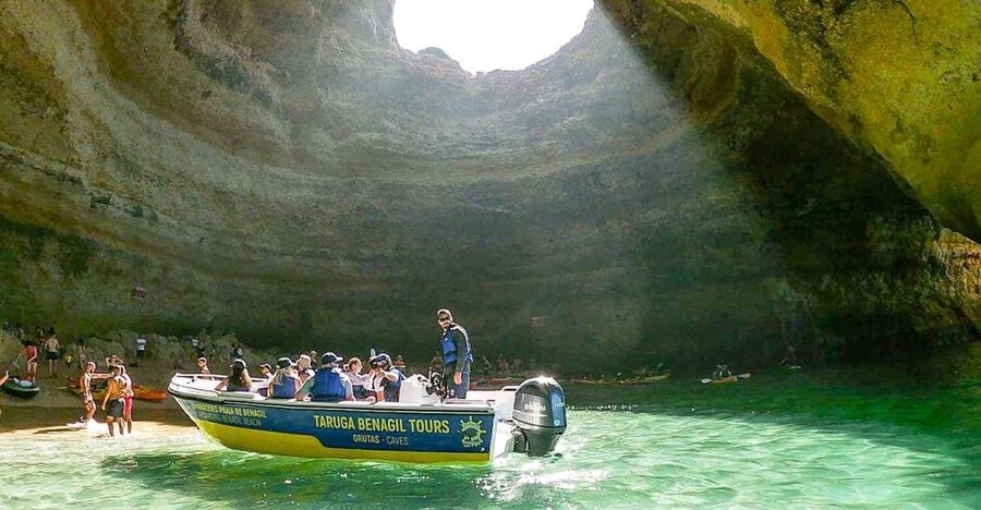 From Benagil: Coast Boat Tour with Benagil Cave - A fast hour along the Algarve coast