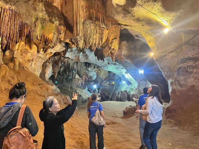 From Chiang Mai: Chiang Dao Cave & 5 Hill Tribe Villages - Entering Chiang Dao Cave and Temple