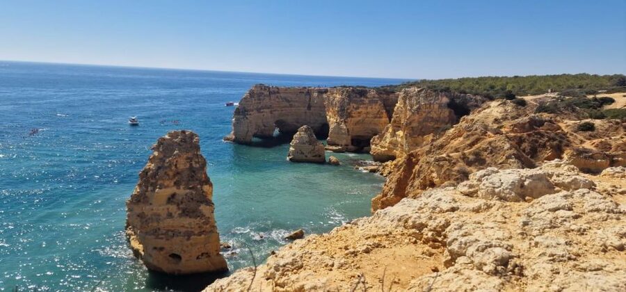From Faro: 7 Valleys Hiking, Benagil Cave, & Snorkeling Tour - What the guides add