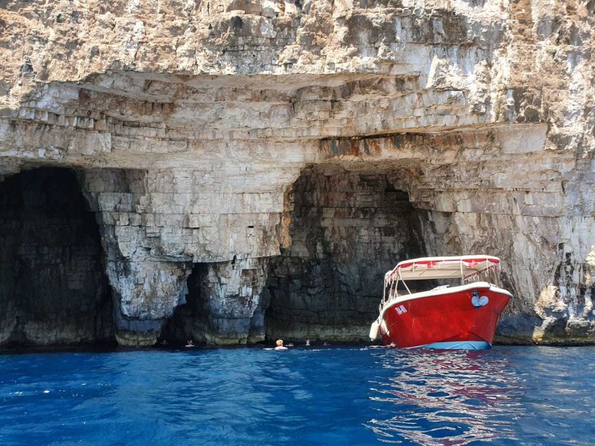 From Hvar: Vis Island and Blue Cave Speedboat Tour - Budikovac, Pritiscina, or the Blue Lagoon